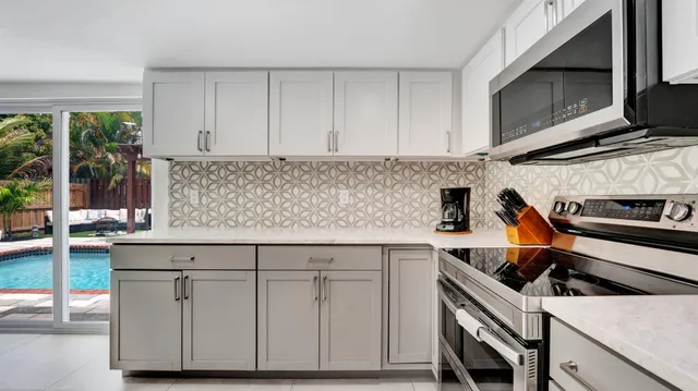 $549,900 | 9709 Southwest 1st Place, Boca Raton, FL 33428