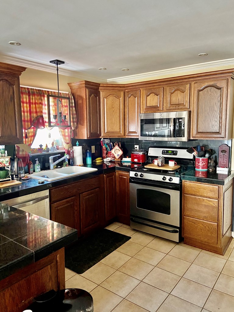 810 Grandview Road Oil City, PA 16301 - Photo 12 of 36 Gallery Image 12
