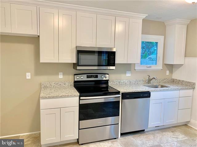 136 Spruce Road Riegelsville, PA 18077 - Photo 5 of 12