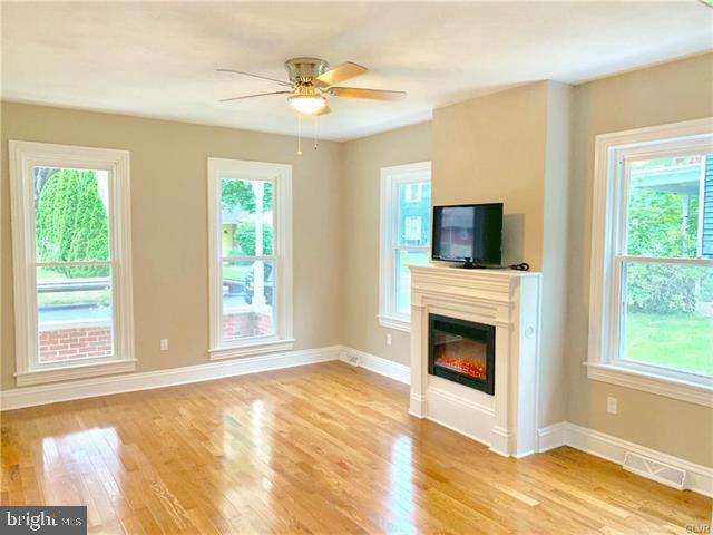 136 Spruce Road Riegelsville, PA 18077 - Photo 6 of 12