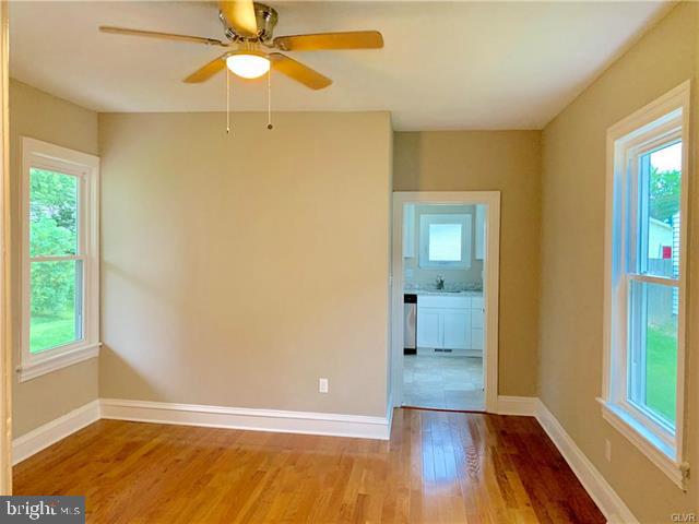 136 Spruce Road Riegelsville, PA 18077 - Photo 7 of 12