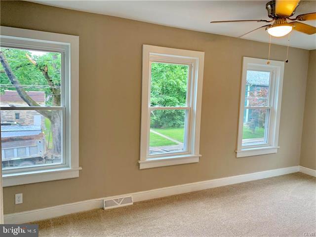 136 Spruce Road Riegelsville, PA 18077 - Photo 9 of 12