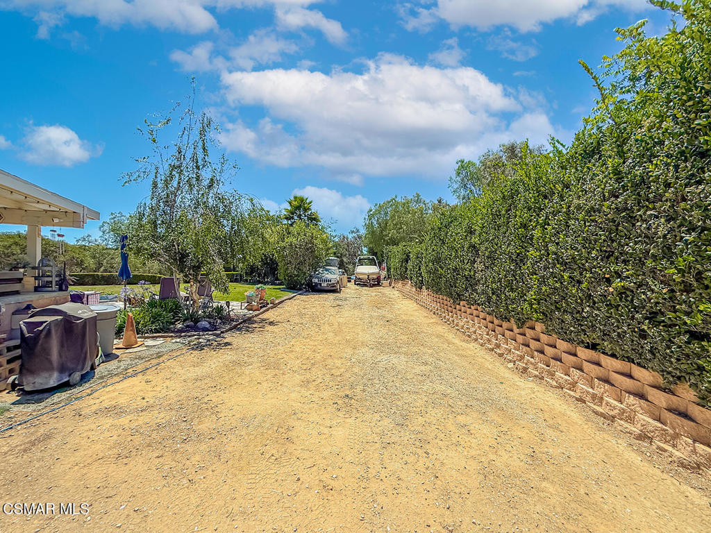 1351 Rambling Road Simi Valley, CA 93065 - Photo 49 of 70