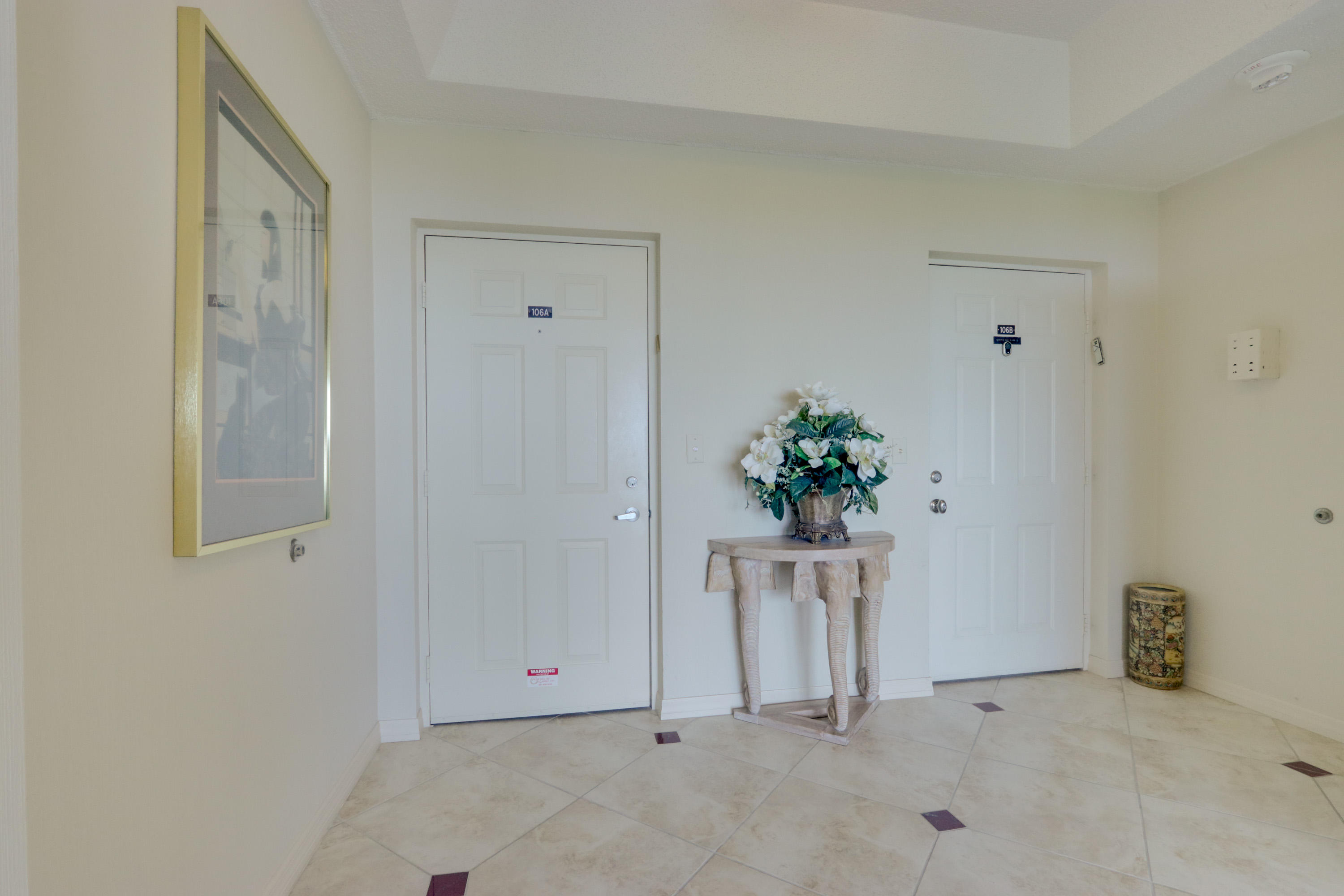 17031 Boca Club Boulevard, Unit 106A Boca Raton, FL 33487 - Photo 16 of 60 6th floor lobby