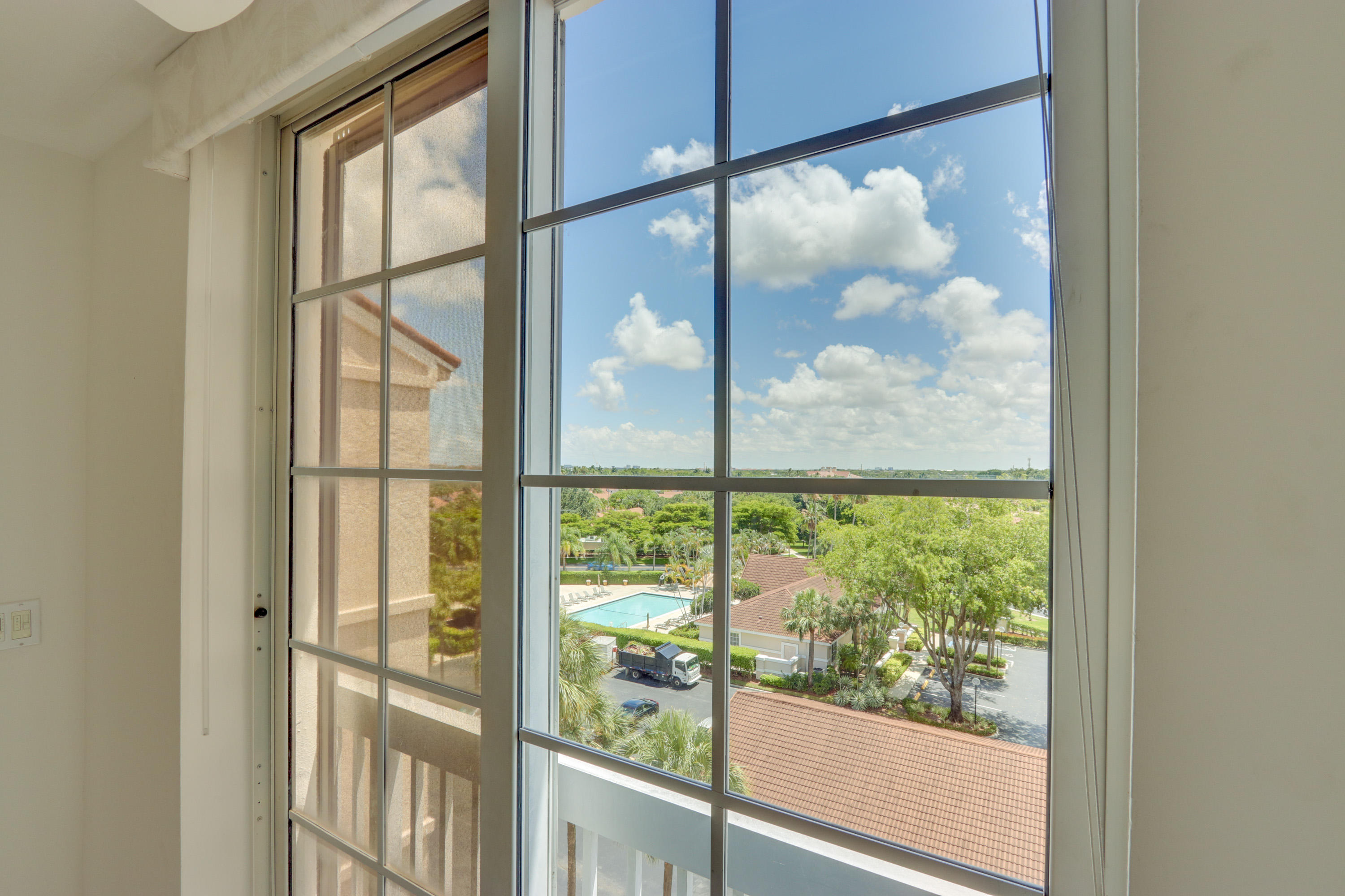 17031 Boca Club Boulevard, Unit 106A Boca Raton, FL 33487 - Photo 41 of 60 Kitchen breakfast view