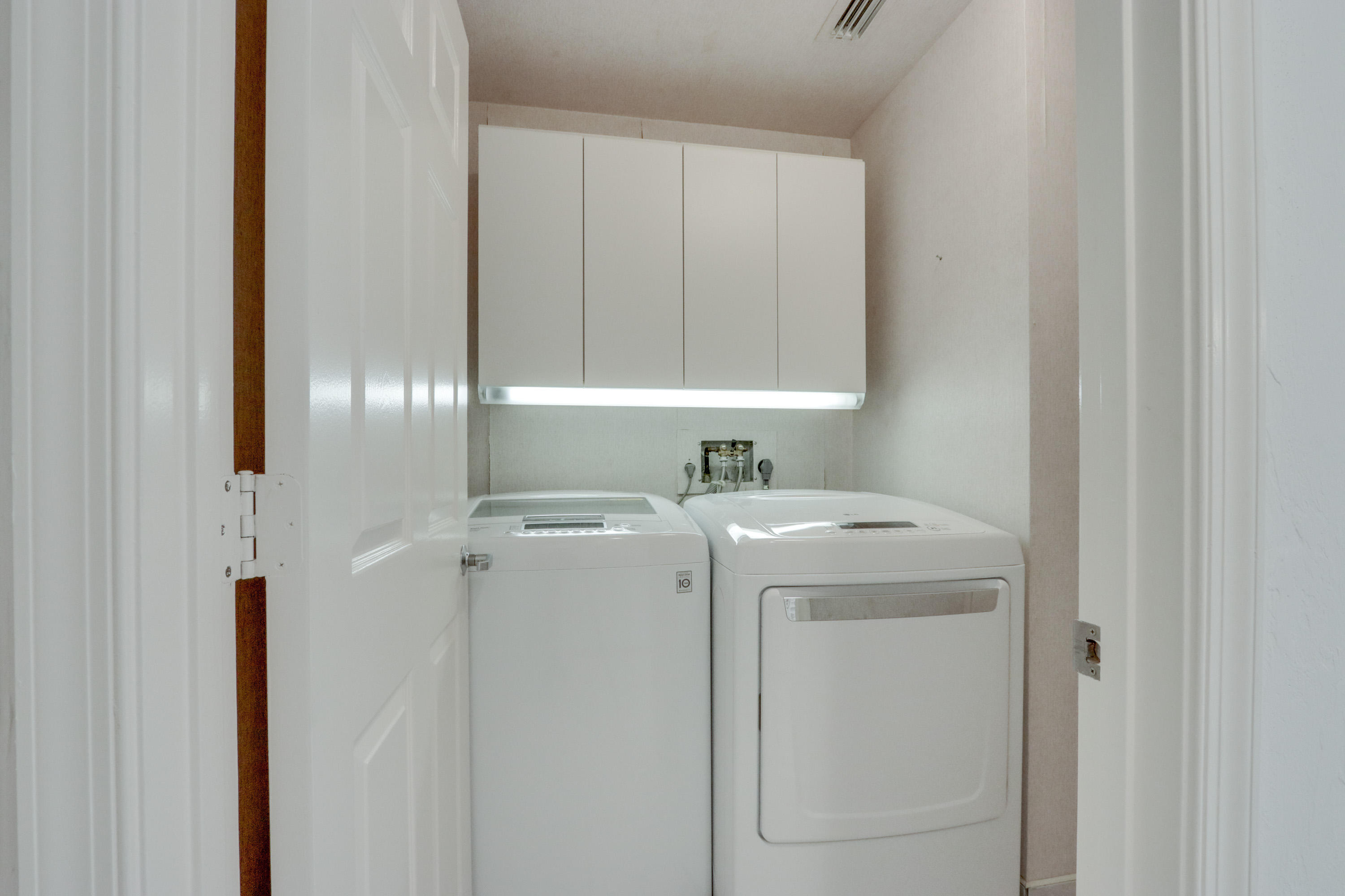 17031 Boca Club Boulevard, Unit 106A Boca Raton, FL 33487 - Photo 43 of 60 Laundry-Utility Room