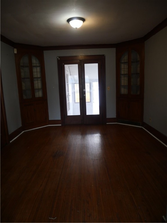 986 Bay Street Rochester, NY 14609 - Photo 5 of 16