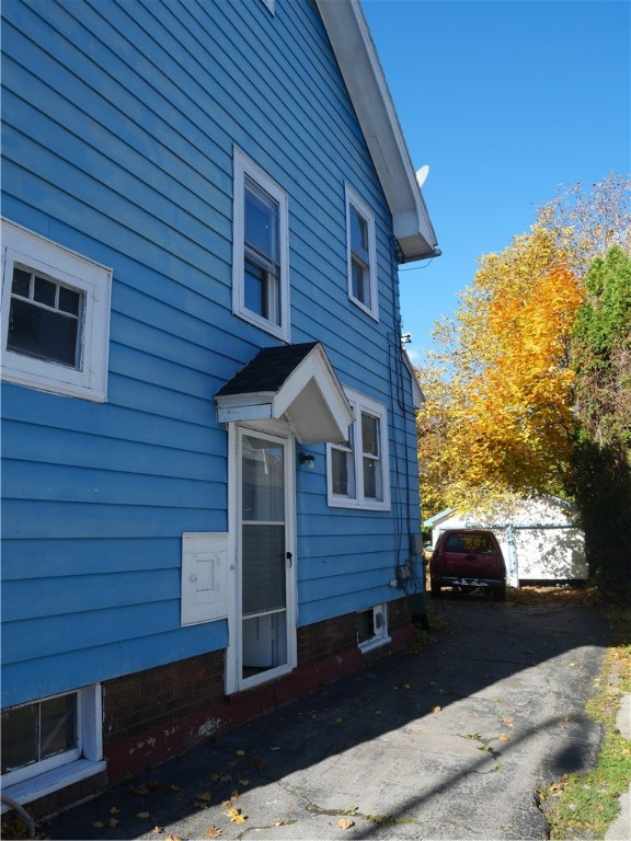 986 Bay Street Rochester, NY 14609 - Photo 10 of 16