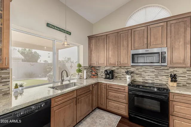 $729,900 | 103 East Mountain Sky Avenue, Phoenix, AZ 85048