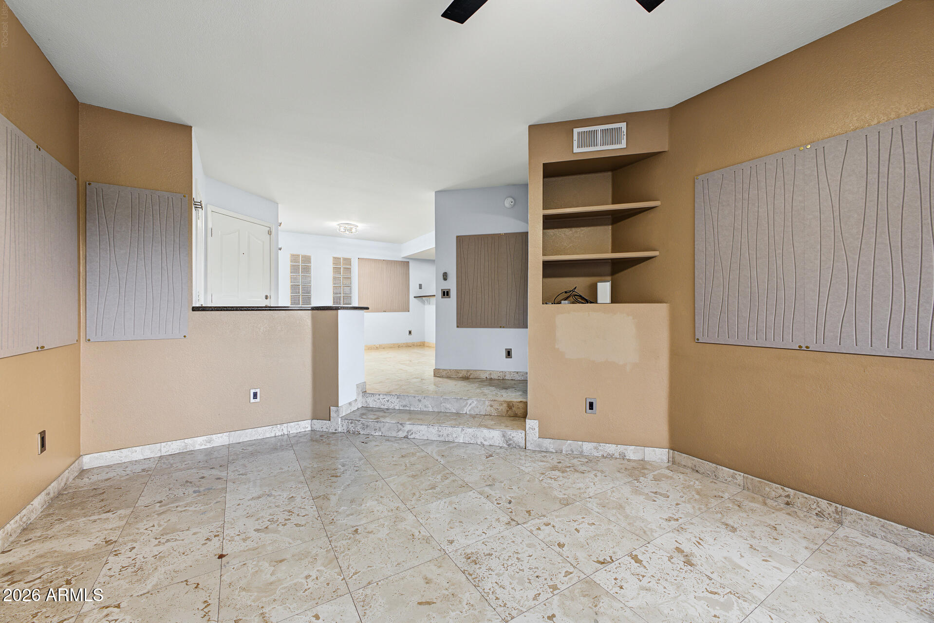 3235 East Camelback Road, Unit 124 Phoenix, AZ 85018 - Photo 8 of 29 08-Camelback