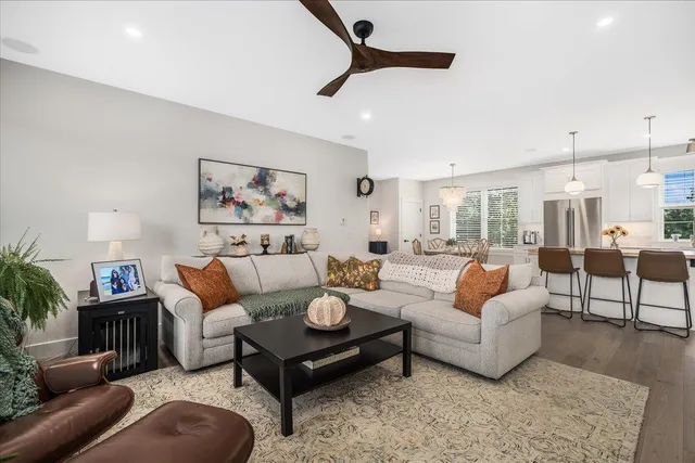 $3,400 | 87 South Main Street, Unit 2, Concord, NH 03301