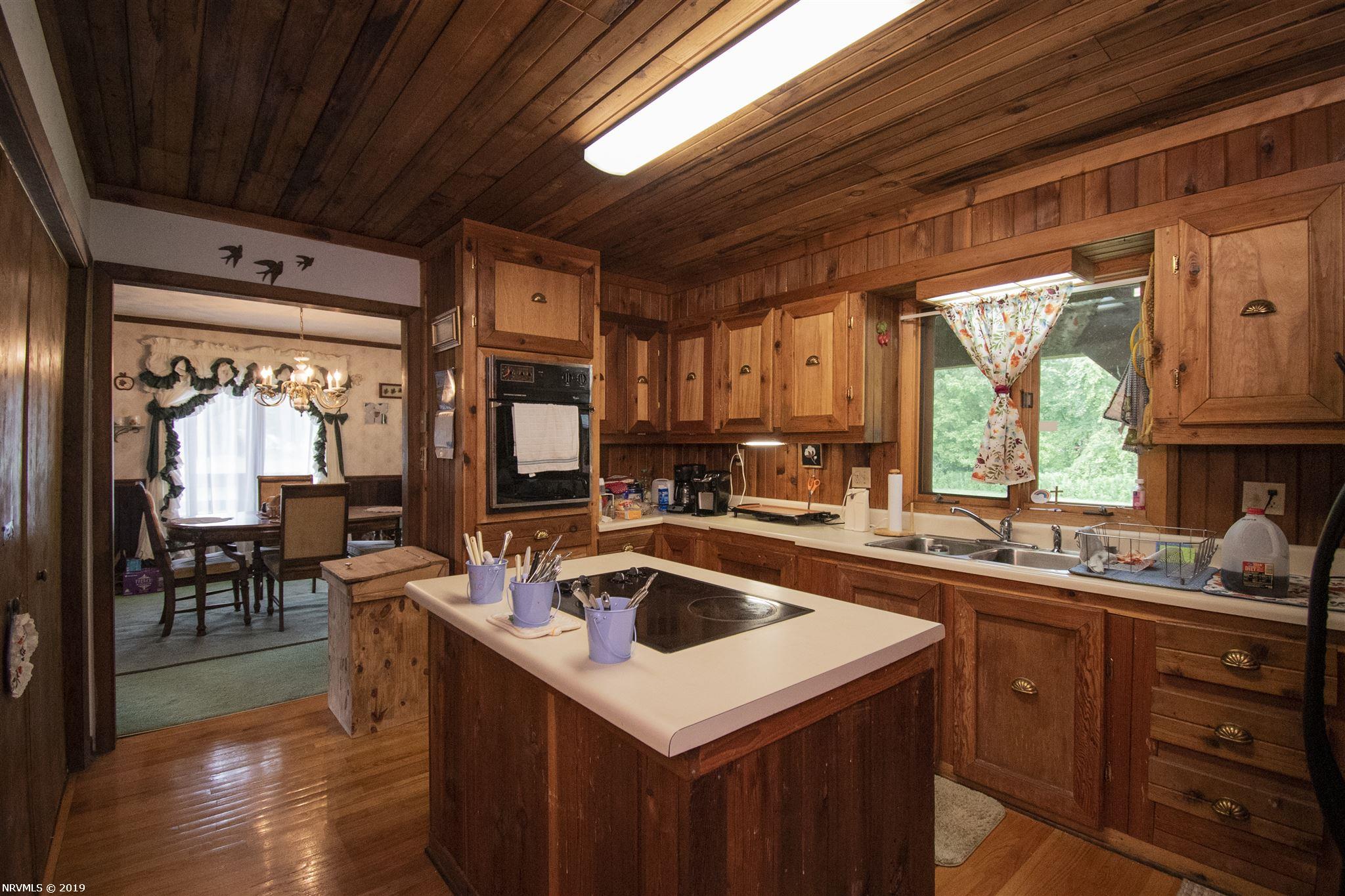 9000 Roanoke Road Elliston, VA 24087 - Photo 14 of 45 Gallery Image 14