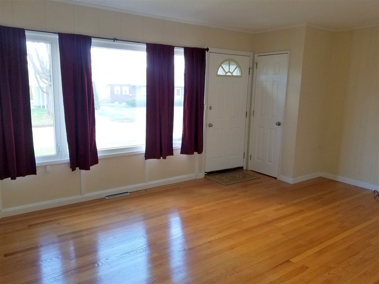 27 Rundlett Street Concord, NH 03301 - Photo 16 of 29 Gallery Image 16