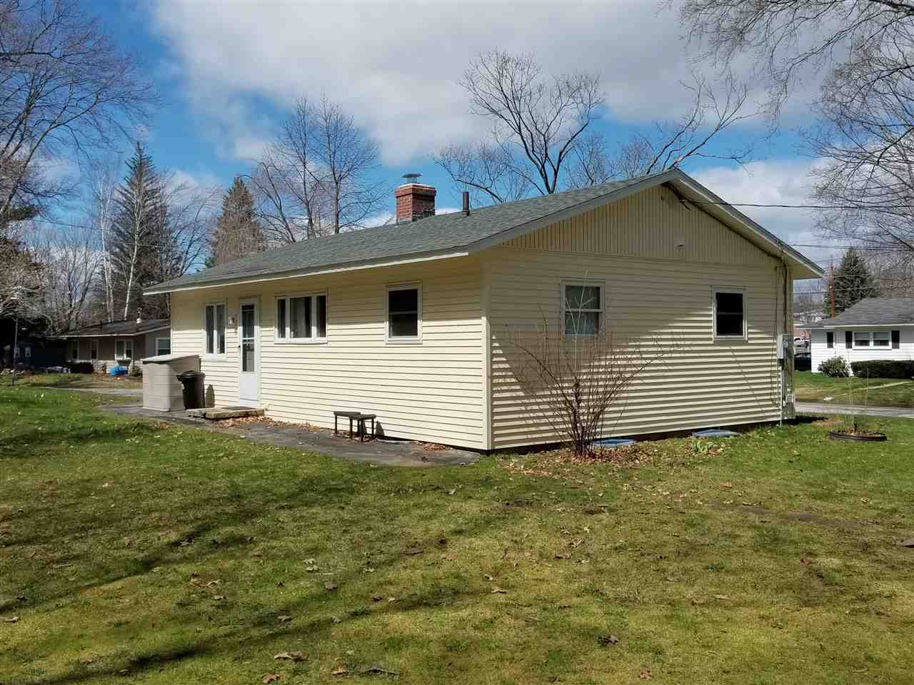27 Rundlett Street Concord, NH 03301 - Photo 4 of 29 Gallery Image 4
