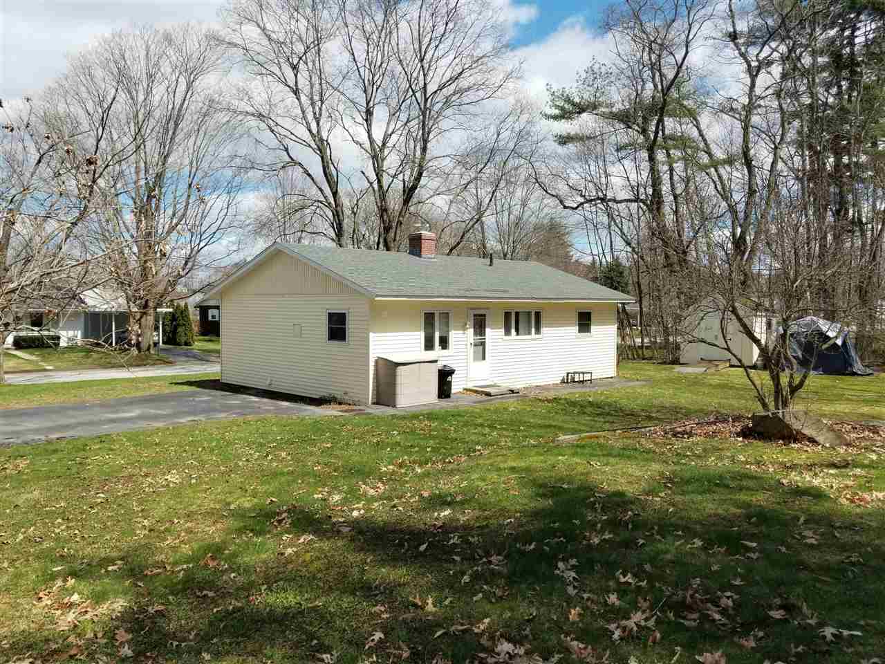 27 Rundlett Street Concord, NH 03301 - Photo 8 of 29 Gallery Image 8