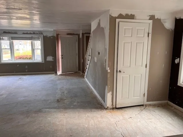 $379,900 | 25 Whittier Meadows Drive, Unit 25, Amesbury, MA 01913