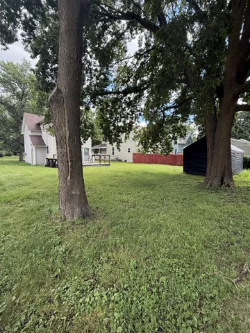 $94,000 | 1450 4th Avenue, Windom, MN 56101