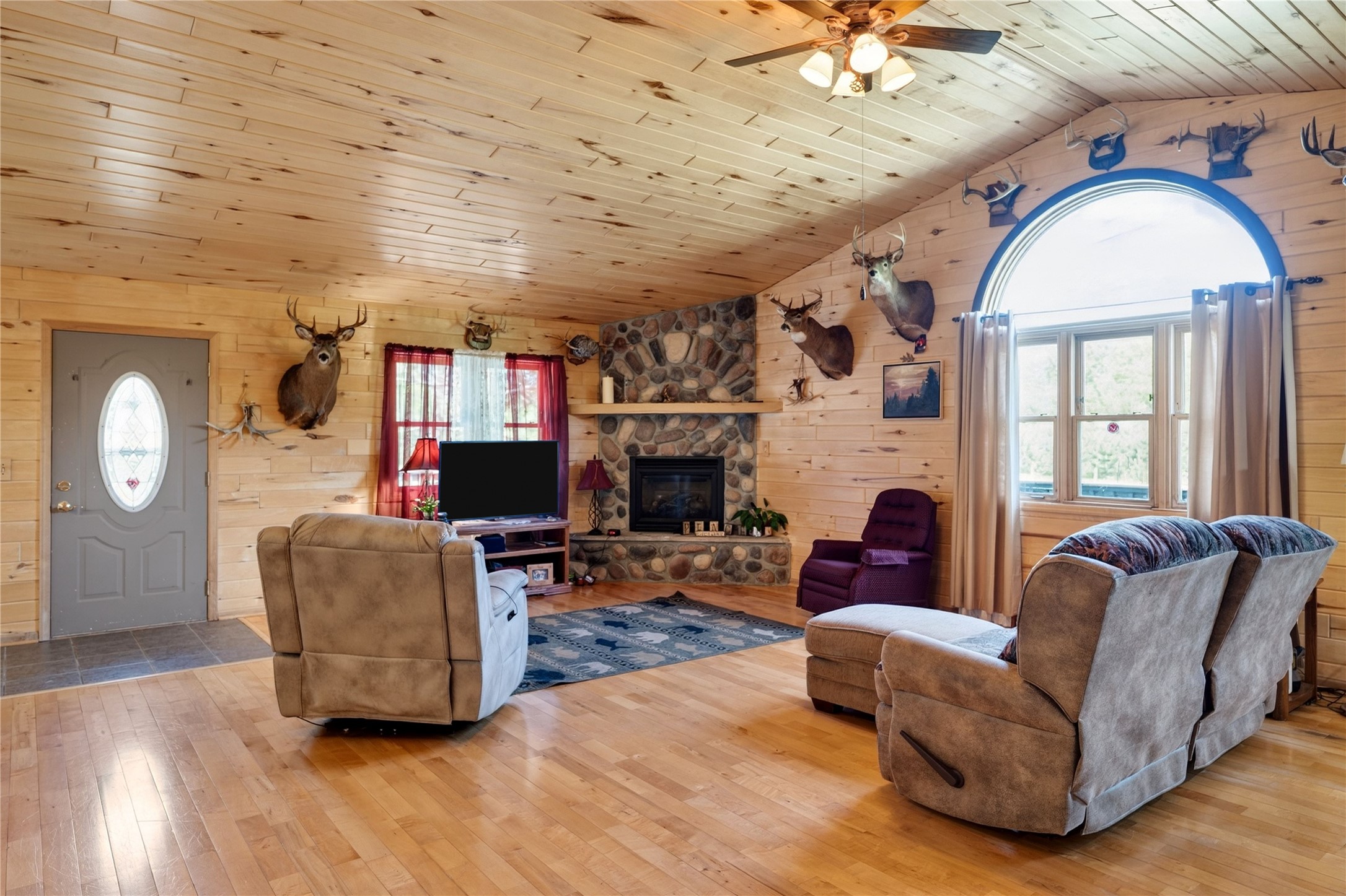 6105 North Fred Tripp Road Road Springbrook, WI 54875 - Photo 5 of 47