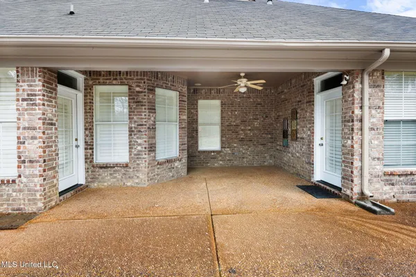 $452,600 | 1623 Imboden Cove, Nesbit, MS 38651