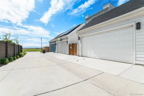 $800,000 | 10232 East 58th Avenue, Denver, CO 80238