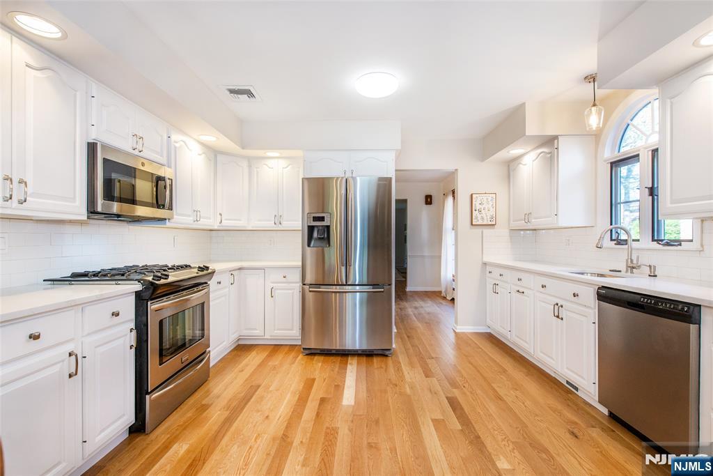 165 West Passaic Avenue Rutherford, NJ 07070 - Photo 14 of 42