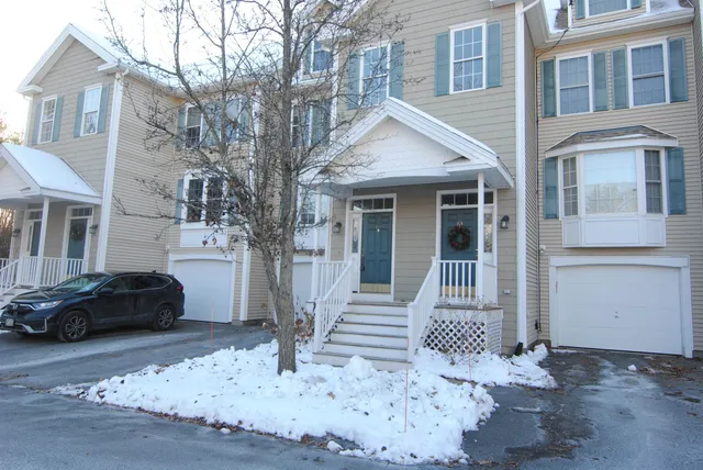 $3,200 | 65 Georgetown Drive, Nashua, NH 03062