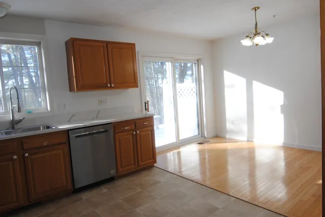 $3,200 | 65 Georgetown Drive, Nashua, NH 03062