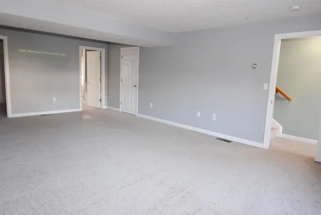 $3,200 | 65 Georgetown Drive, Nashua, NH 03062