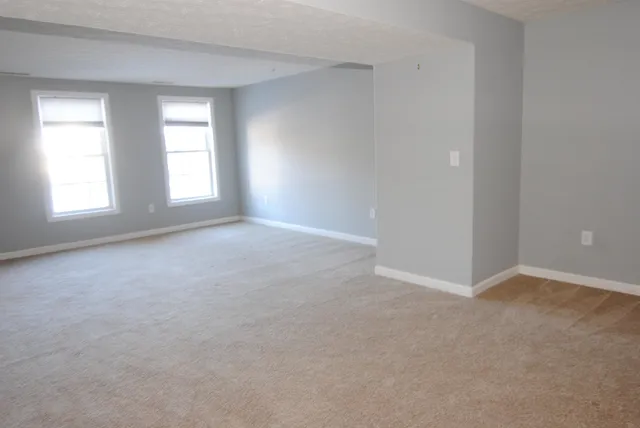 $3,200 | 65 Georgetown Drive, Nashua, NH 03062