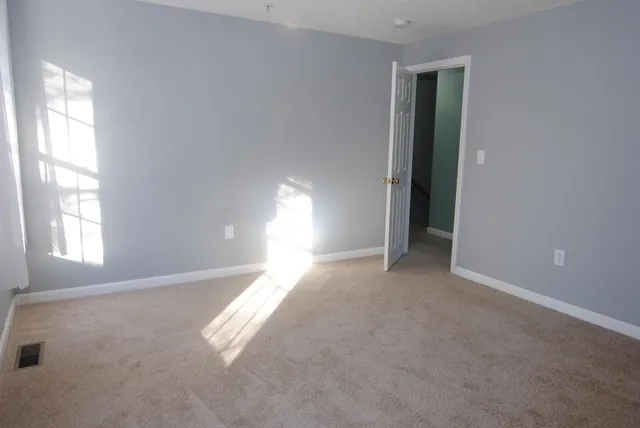 $3,200 | 65 Georgetown Drive, Nashua, NH 03062