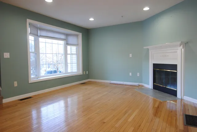 $3,200 | 65 Georgetown Drive, Nashua, NH 03062