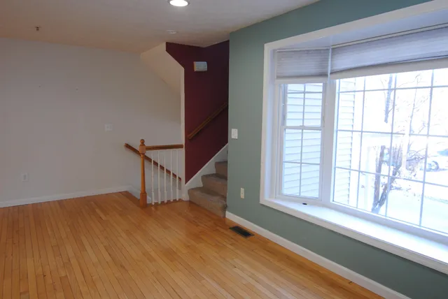 $3,200 | 65 Georgetown Drive, Nashua, NH 03062