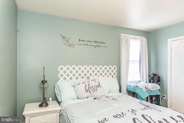 913 Afton Street Philadelphia, PA 19111 - Photo 28 of 33