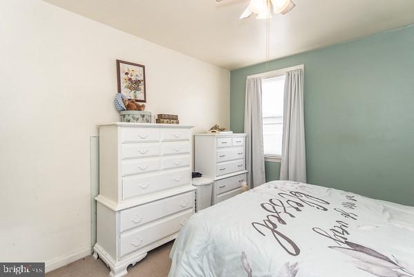 913 Afton Street Philadelphia, PA 19111 - Photo 29 of 33