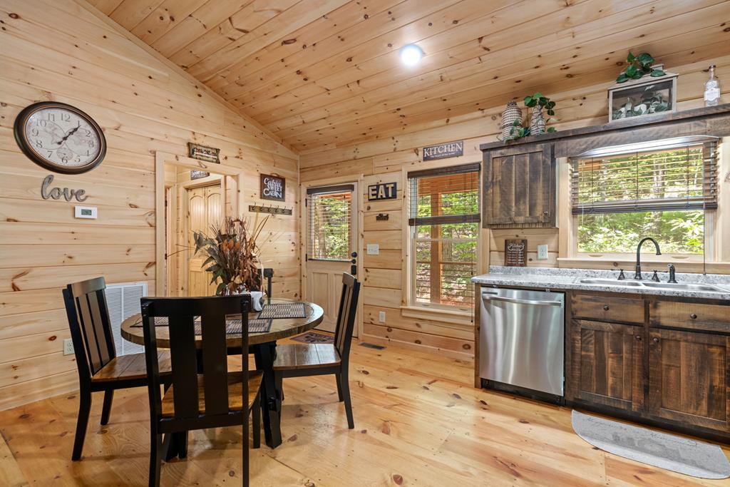 868 Granny Branch Drive Blue Ridge, GA 30513 - Photo 13 of 45