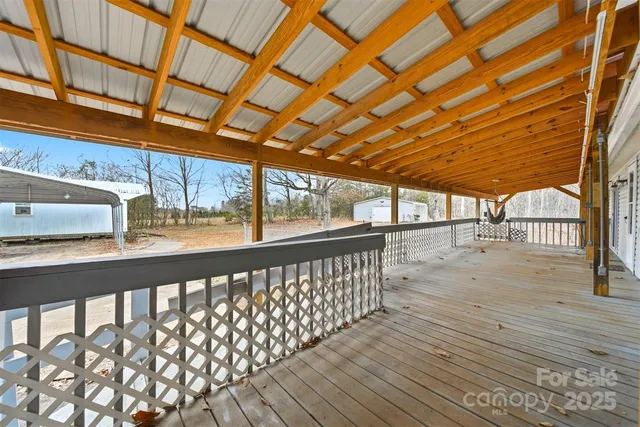 a house view with a outdoor space