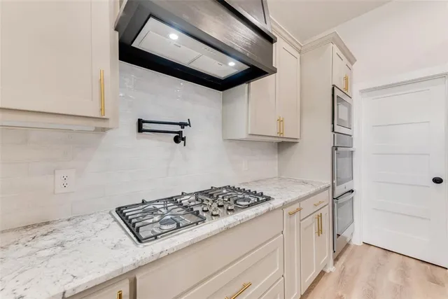 $570,000 | 73 Dove Landing Rd Valley View, Valley View, TX 76272