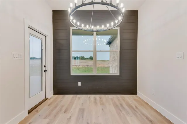 $570,000 | 73 Dove Landing Rd Valley View, Valley View, TX 76272