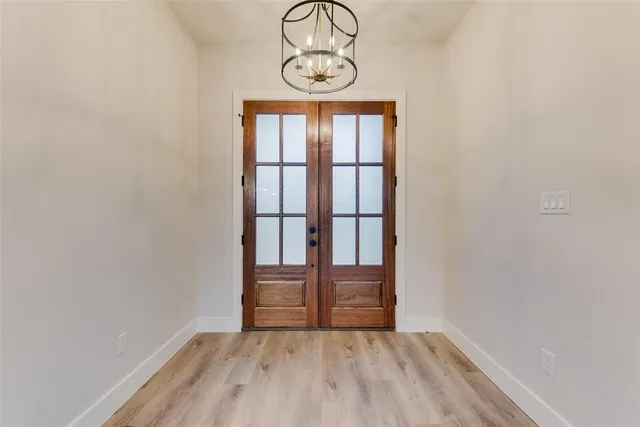 $570,000 | 73 Dove Landing Rd Valley View, Valley View, TX 76272