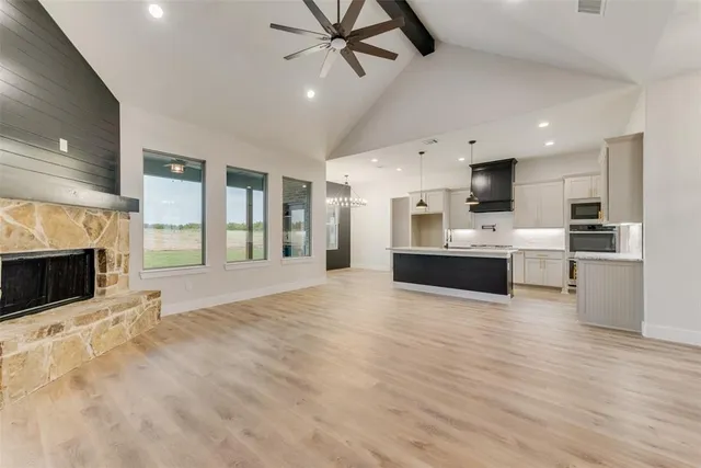 $570,000 | 73 Dove Landing Rd Valley View, Valley View, TX 76272