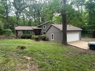 $369,900 | 1382 Thunderbird Drive South, Hernando, MS 38632