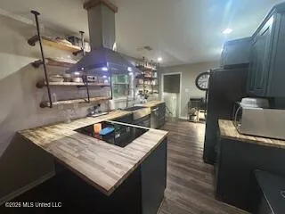 $369,900 | 1382 Thunderbird Drive South, Hernando, MS 38632