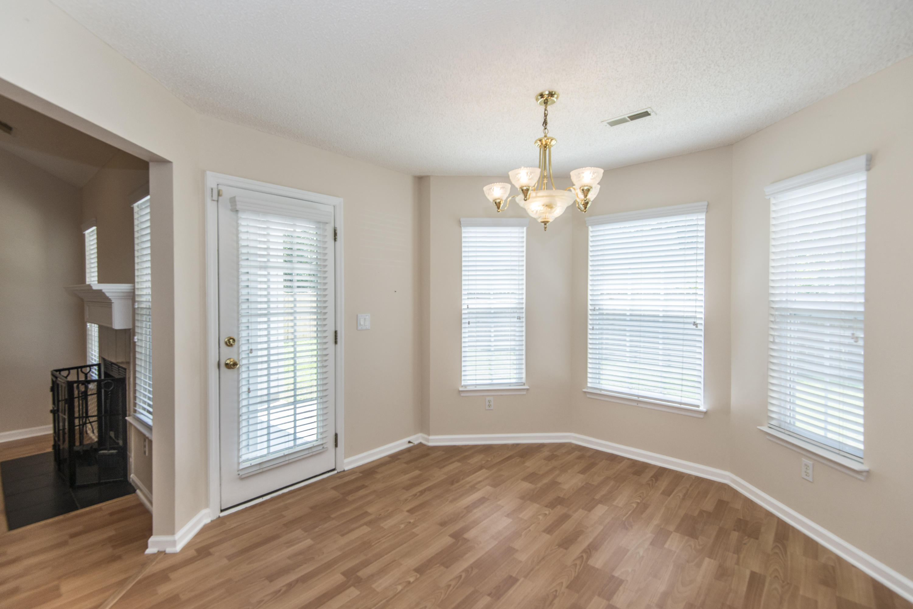1229 Millbrook Road Summerville, SC 29486 - Photo 11 of 31 _DSC6125