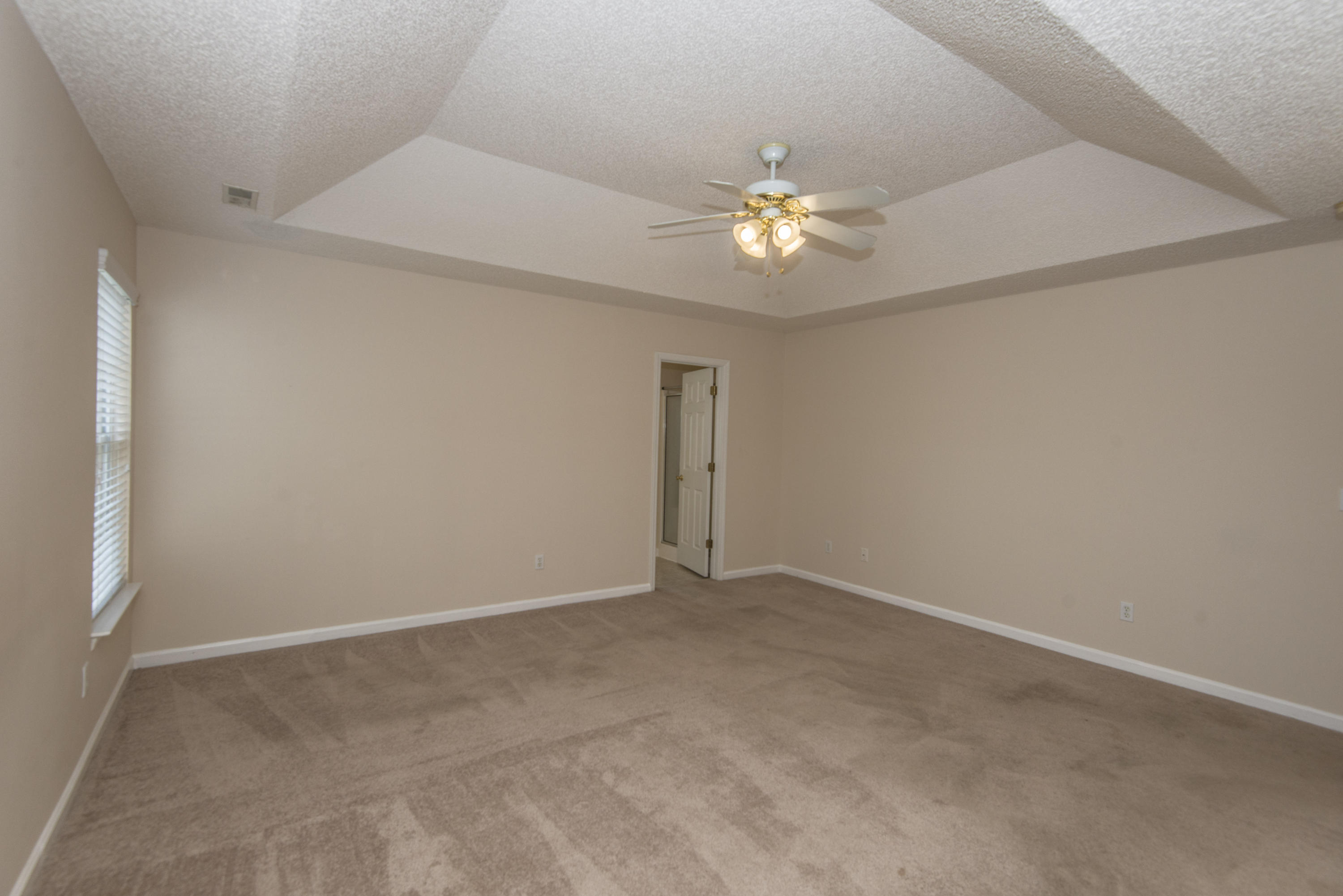 1229 Millbrook Road Summerville, SC 29486 - Photo 12 of 31 _DSC6133