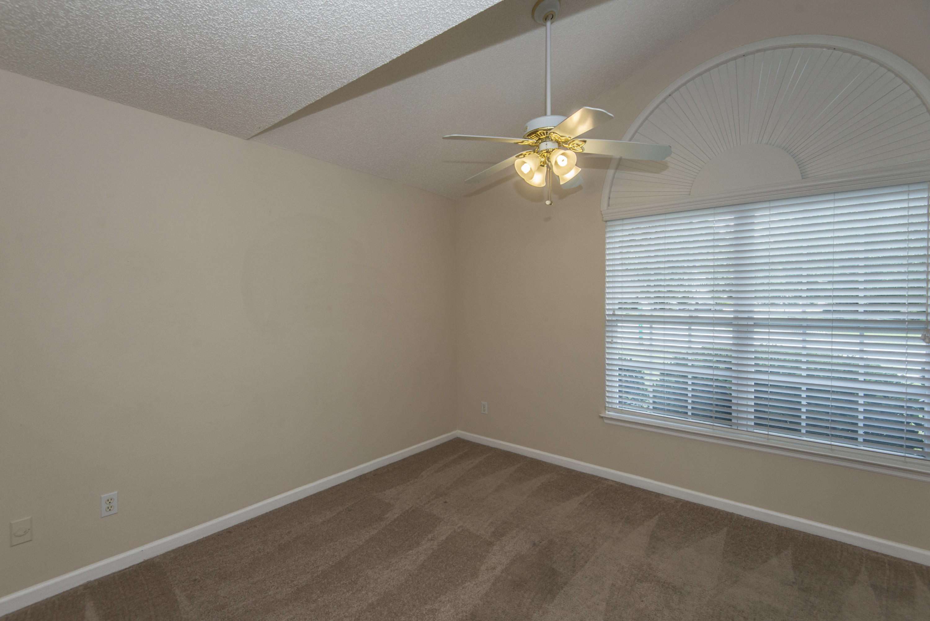 1229 Millbrook Road Summerville, SC 29486 - Photo 18 of 31 _DSC6143