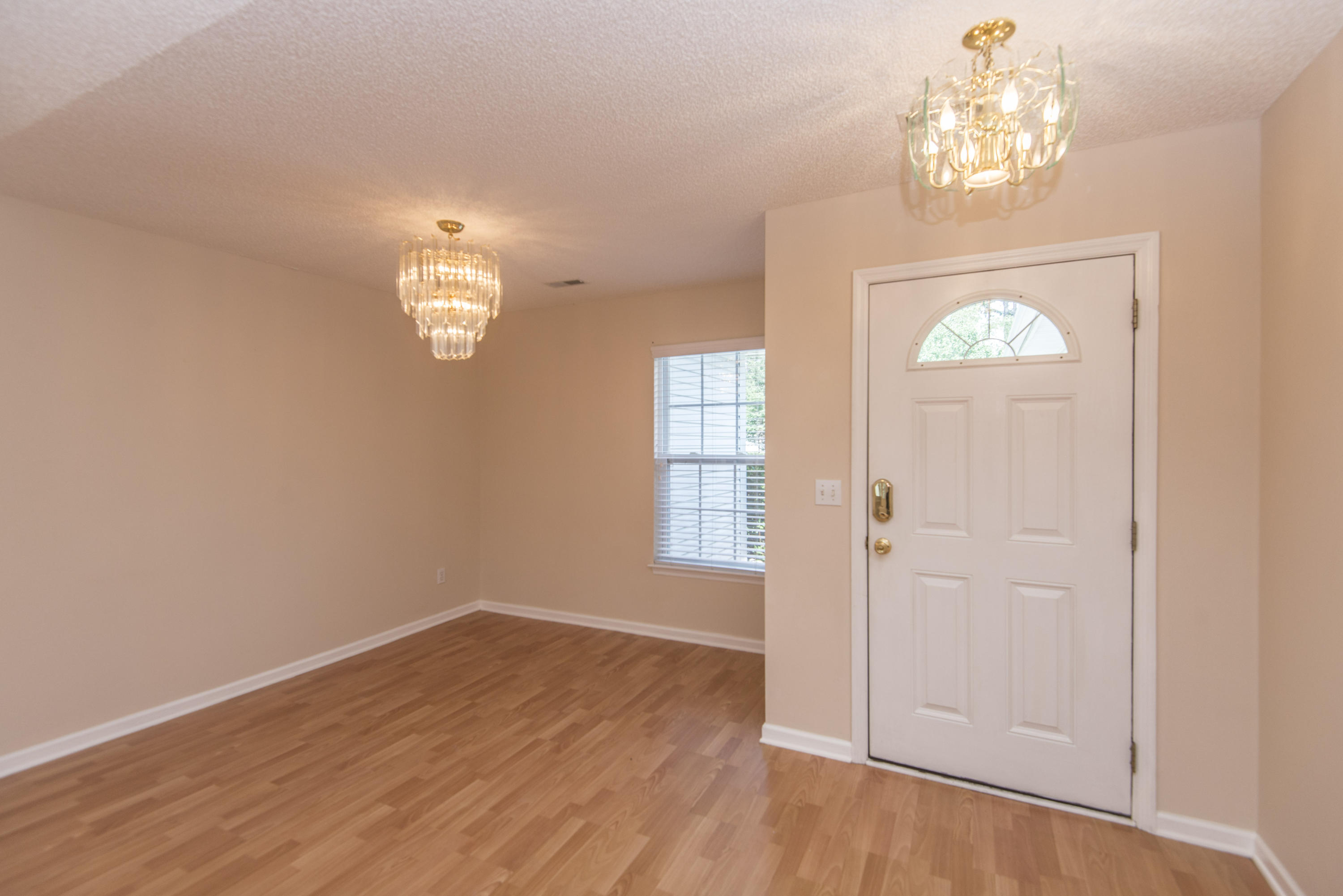 1229 Millbrook Road Summerville, SC 29486 - Photo 5 of 31 _DSC6112