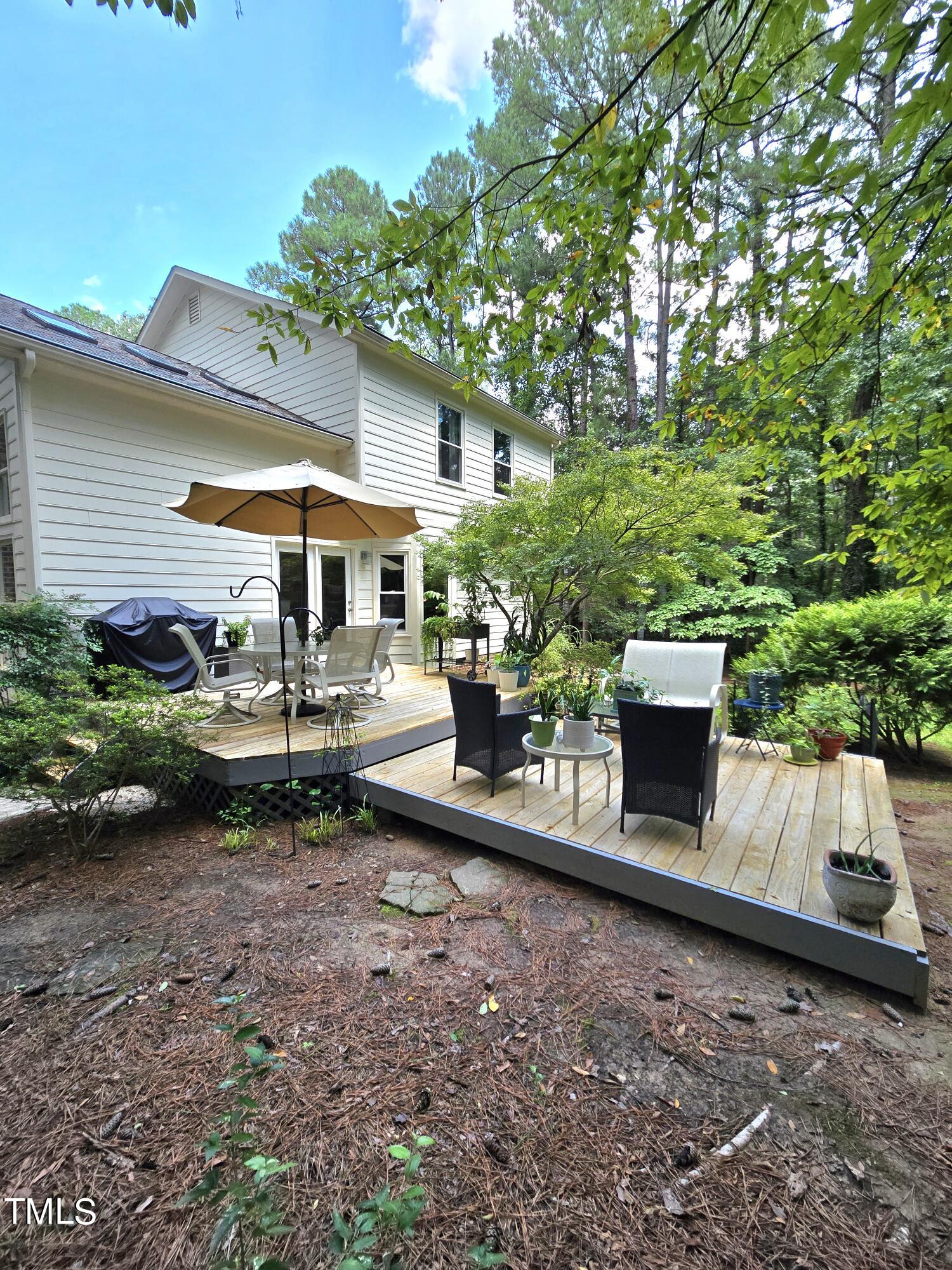5421 Bakers Mill Road Durham, NC 27707 - Photo 32 of 38 Back Deck