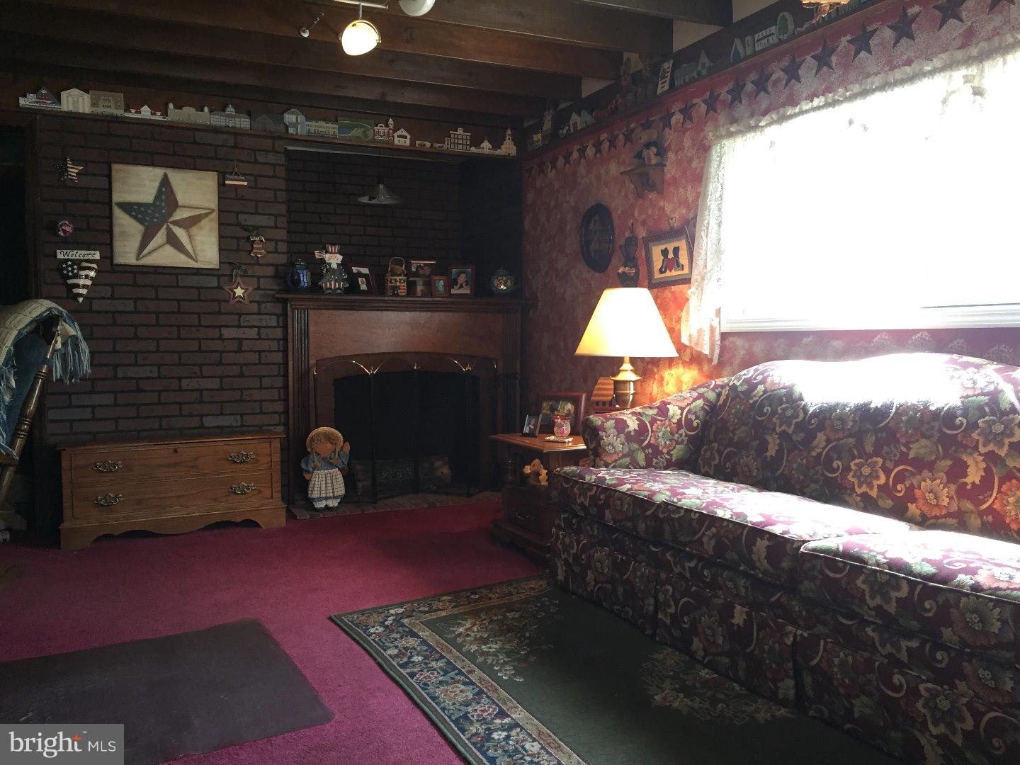 718 Newtown Road Warminster, PA 18974 - Photo 8 of 15 Family Room