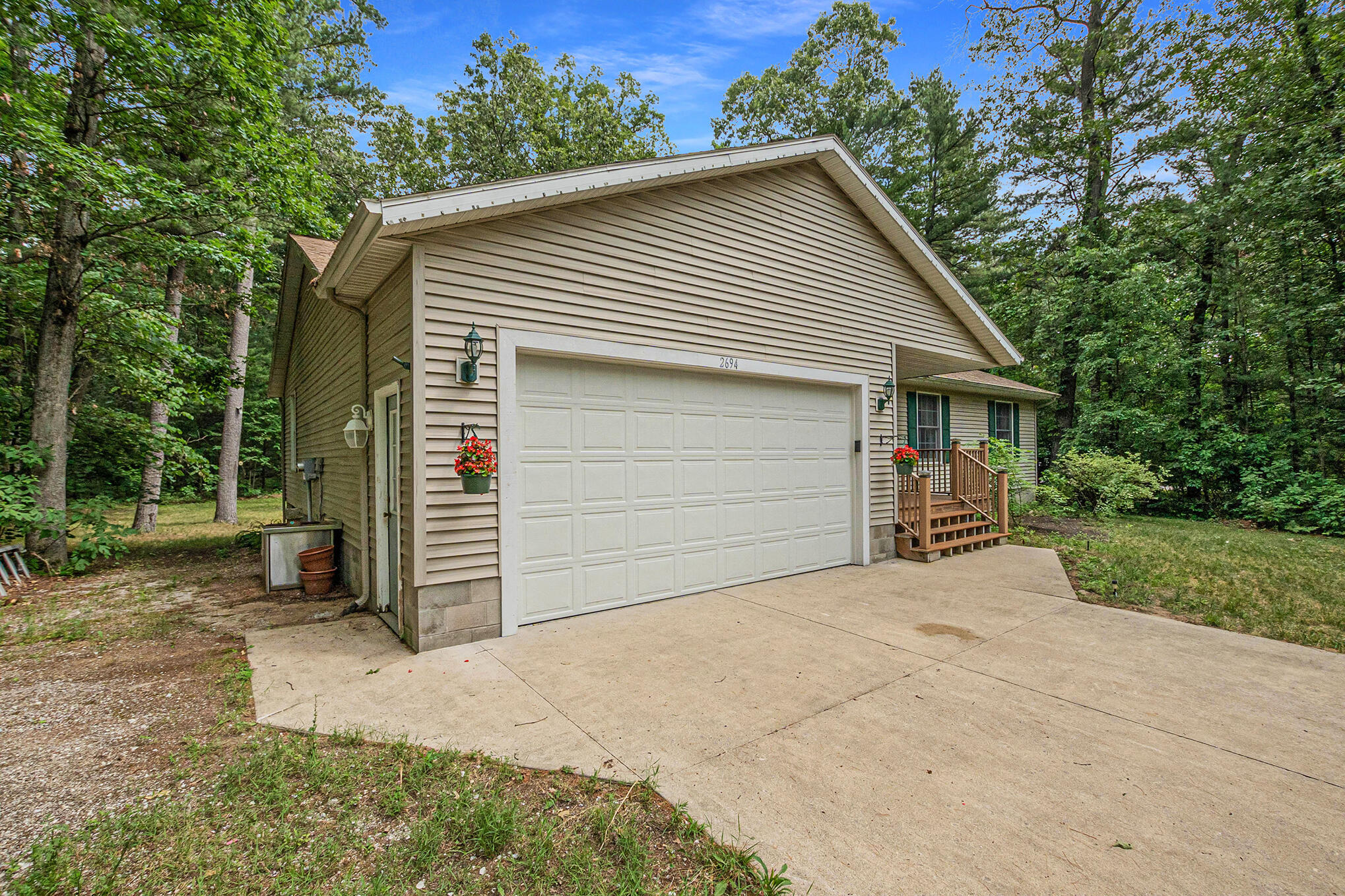 2694 East River Road Twin Lake, MI 49457 - Photo 2 of 25 DSC08735