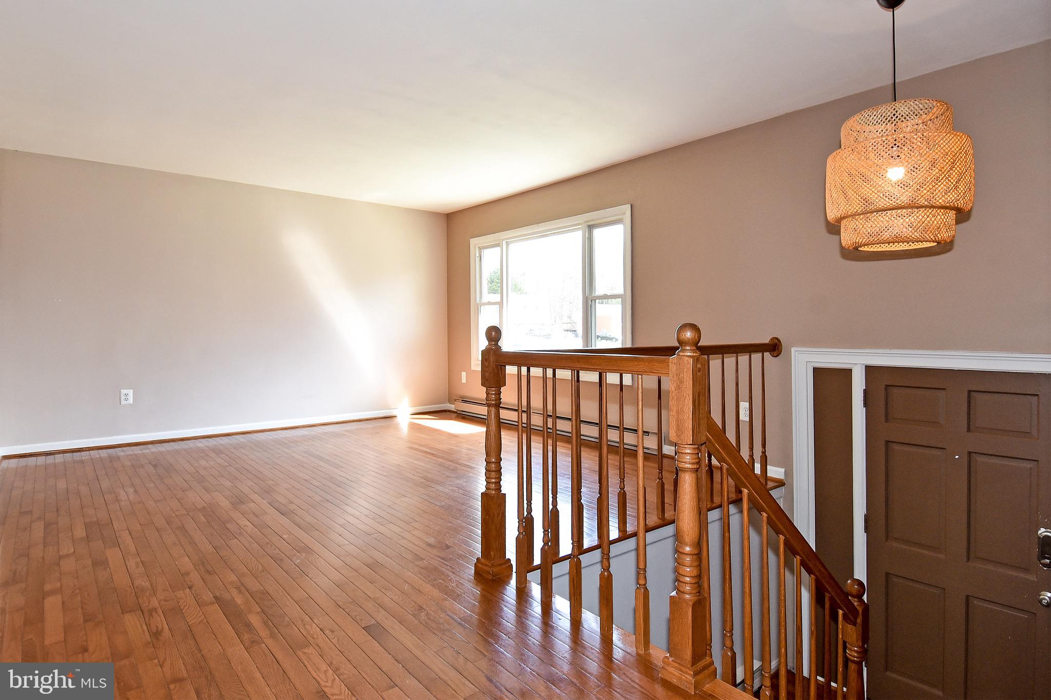 13510 Delaney Road Woodbridge, VA 22193 - Photo 3 of 31 Gallery Image 3